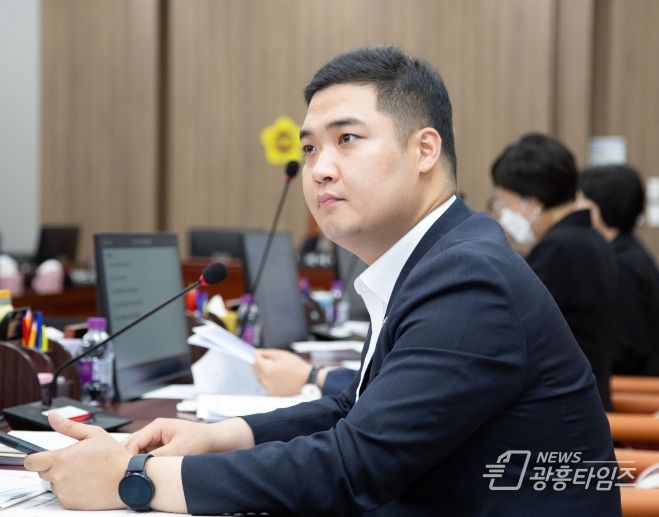 경기도의회 최민 의원, 道 저출생 대응을 위한 효과적 조직 재구성 촉구