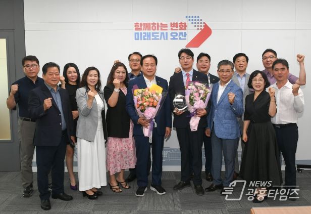 오산시, 김승구 오산시 충청연합회장 1일 명예시장 위촉