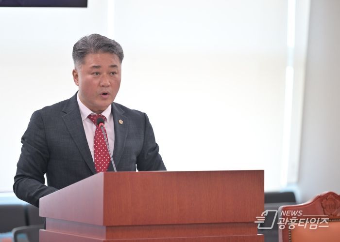 경기도의회 여성가족평생교육위원회 김정호 국민의힘 대표의원, 광명1)