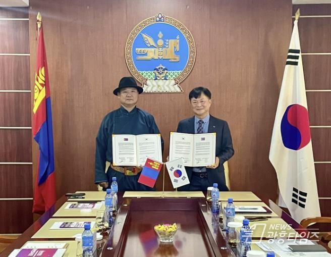 안산시-몽골 우브르항가이주, 국제 우호 도시 관계 수립 교류의향서 교환