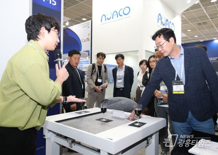 정명근 화성시장, K-Display 2024 한국 디스플레이 산업전시회 참관