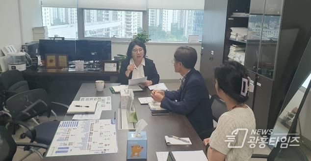 경기도의회 이서영 의원, 전자칠판 보급 확대를 위한 정담회 개최