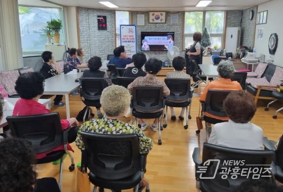 안산시 단원구, 관내 어르신에게 디지털 활용 교육 진행해
