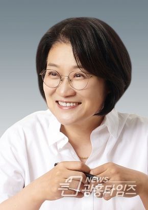 경기도의회 교육기획위원회 신미숙 의원(더불어민주당, 화성4)