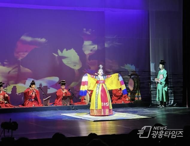 올해 4월 열린 시흥시립전통예술단 정기공연