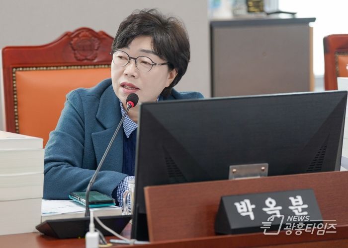 경기도의회 건설교통위원회 박옥분 의원(더불어민주당, 수원2)