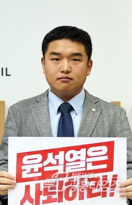 한채훈 의왕시의원, “국민이 주인인 국가 바로 세운 날”