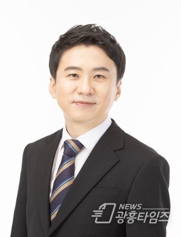 안산시의회가 오는 16일 개회하는 제295회 임시회에서 송바우나 의원(사진)이 대표 발의한 ‘안산시 일반산업단지 관리에 관한 조례안’을 심의한다.