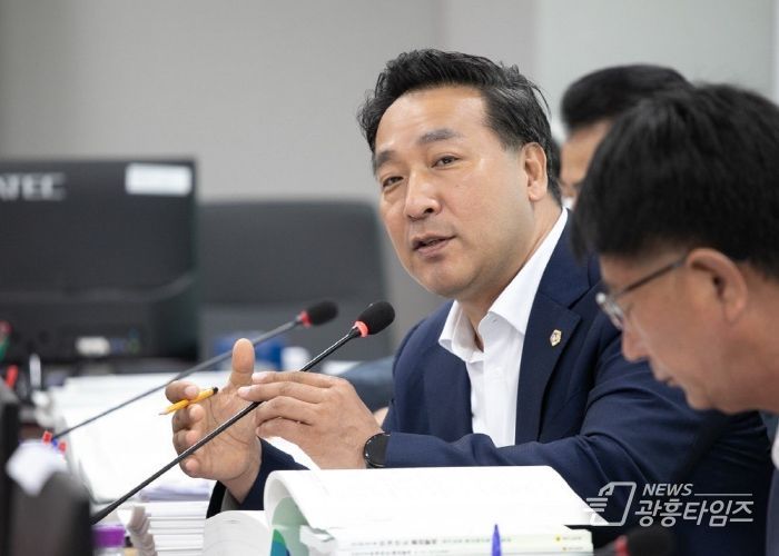 경기도의회 경기도청예산결산특별위원회 김용성 의원(더불어민주당, 광명4)