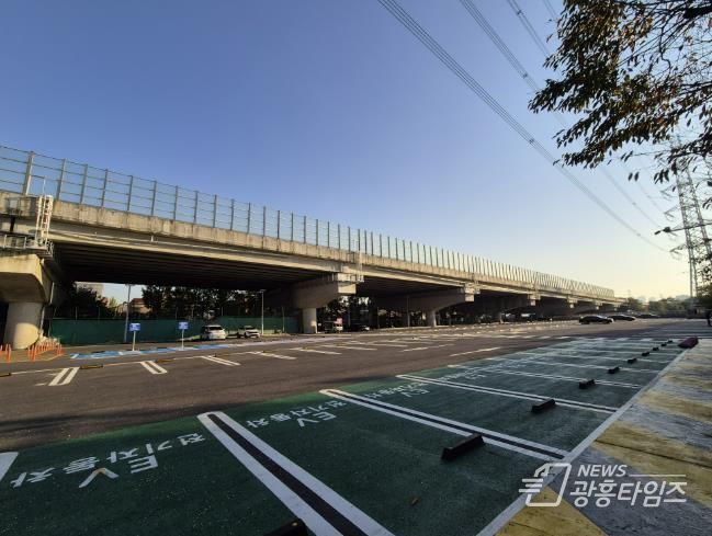 정왕동 체육공원 복개천 공영주차장