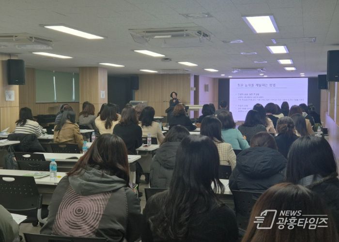 '2025 수업으로 잇고, 공감으로 맺는 수업 결(結)' ‘군포의왕 수업나눔 콘서트’ 성료