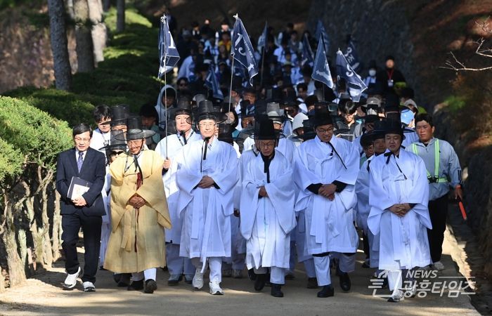 경북도 ‘오직, 한없이 아름다운 나라’를 향한 염원 되새기며